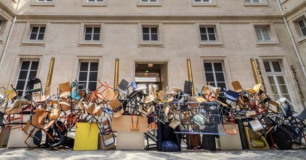 Un artiste, un monument : l’Hôtel de la Marine en état de siège