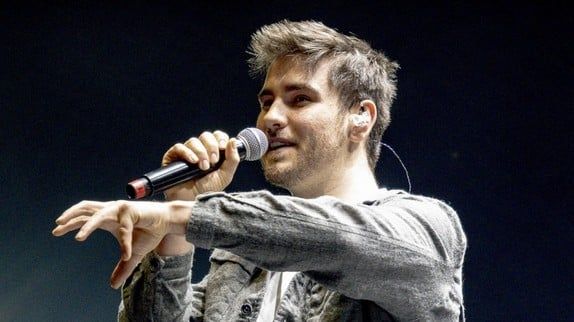 "Le moment est enfin venu" : Julien Lieb (Star Academy) annonce son premier album
