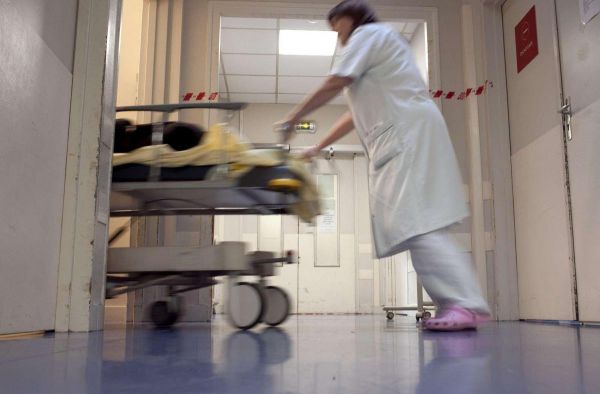 Un locataire vole 13 000 euros à son propriétaire pendant qu'il est dans le coma