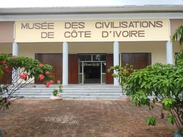 En Côte d'Ivoire, le retour du tambour parleur ou « le retour de l'espoir »