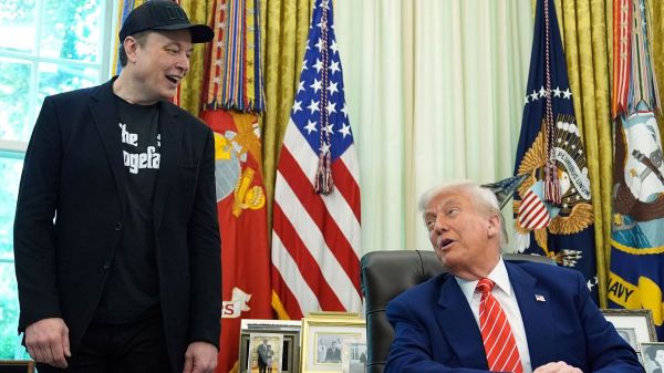 Donald Trump se dit "peiné de voir Elon Musk dérailler complètement"