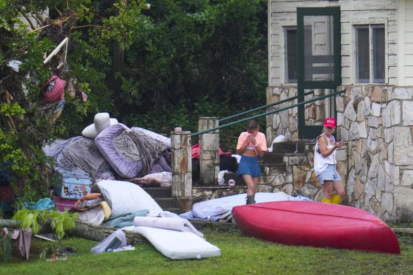 Inondations meurtrières au Texas : bilan humain, recherche de survivants... Le point sur la situation