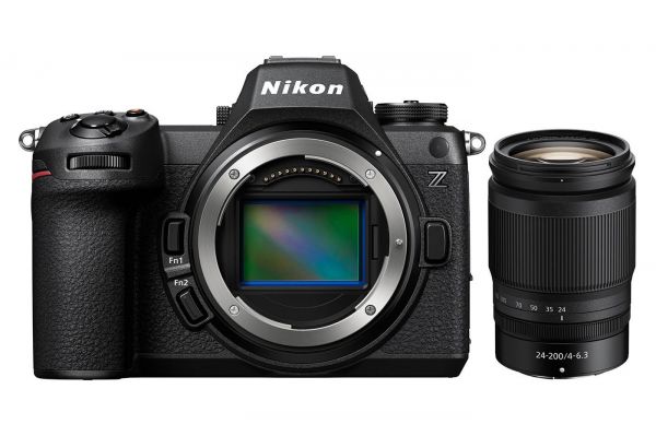Soldes photo : un Nikon Z6 III acheté, un zoom 24-200 mm (presque) offert