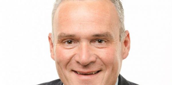Altercation en Argovie: Trois jeunes tabassent un élu UDC