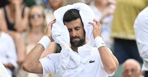 Djokovic plus que laborieux rejoint les quarts !