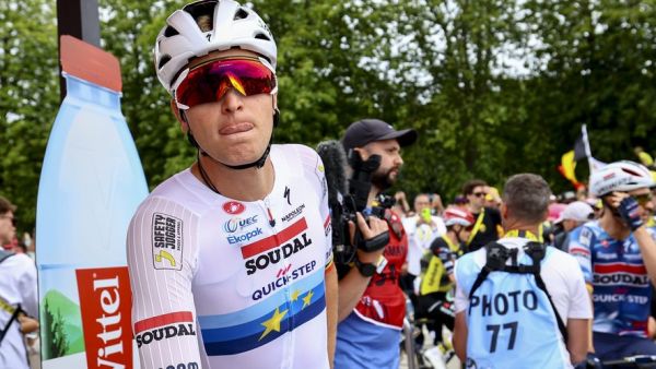 Tour de France 2025 : Tim Merlier gagne la 3e étape au sprint à Dunkerque, Van der Poel garde en jaune