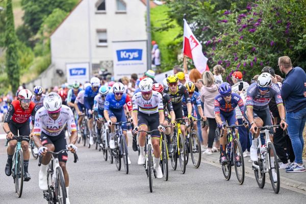Tour de France : révélation choquante, une intrusion dans un cimetière fait polémique