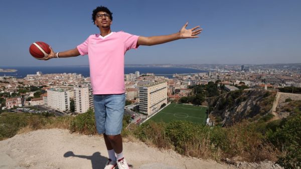 Basket : fou de football mais surdoué de basket, Jelani Kanté grandit doucement à Chalon