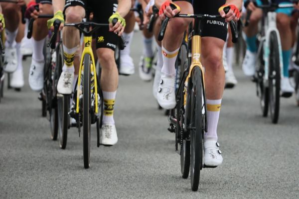 L'histoire. Il allait gagner l'étape du Tour de France... et un gendarme lui a indiqué la mauvaise route !