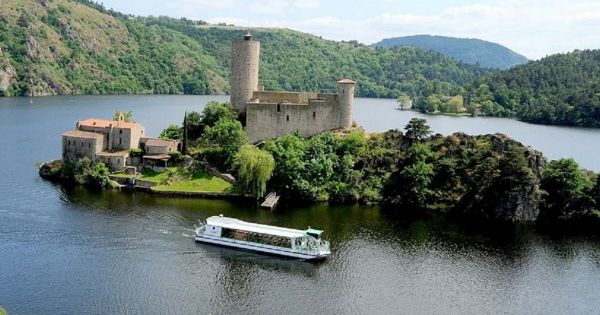 Loire. Le capitaine est positif à la cocaïne, leur mariage sur le bateau est annulé : « On a la haine »