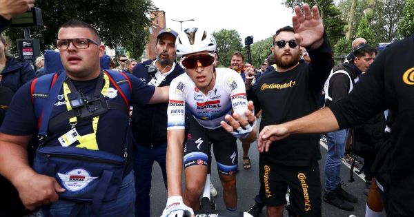 Tour de France 2025. Merlier soulagé, les Alpecin abattus, Coquard effondré... Les réactions après la 3e étape