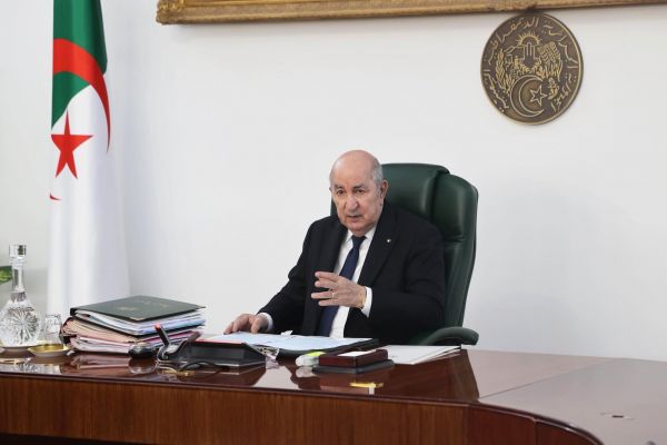 Automobile, blanchiment d'argent et cybersécurité : les instructions de Tebboune