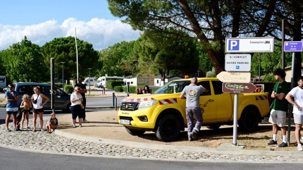 À Carcassonne, un incendie se déclare près du lycée Charlemagne et du camping avant d'être maîtrisé grâce à l'intervention d'un Dash
