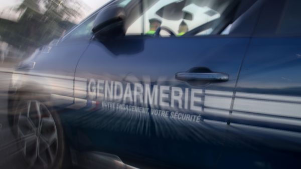Des coups de feu tirés et deux véhicules en fuite, à Pernes-les-Fontaines