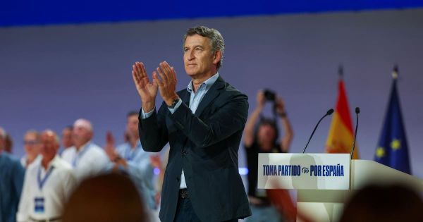 Polémiques : la droite espagnole prépare son assaut au pouvoir