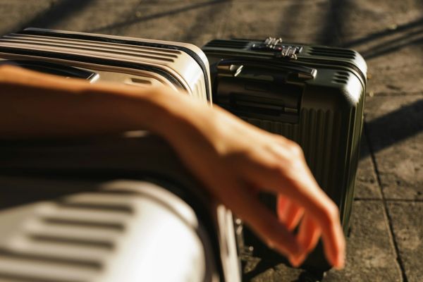Bagage à main : les compagnies aériennes s’accordent sur un format standard gratuit