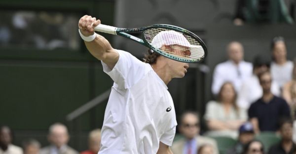 Alex de Minaur est dégoûté : « C'est dommage de ne pas avoir pu l'emmener jusqu'au cinquième set. Je pense que j'étais en excellente position »