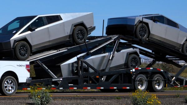 Actualité : Tesla Cybertruck : le prix de l'assurance pour le pick-up pourrait vous surprendre