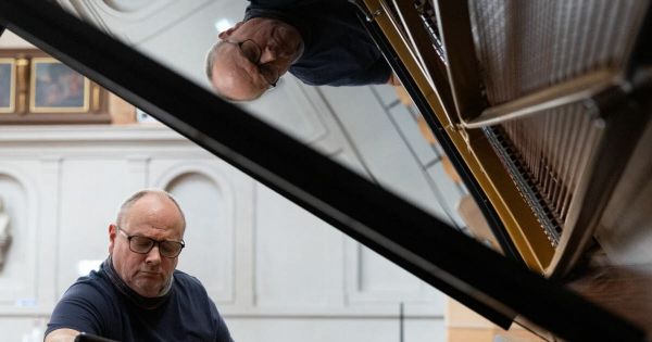 Festival international de Colmar. Didier Kuss: l'oreille sur la corde pour l'accord parfait