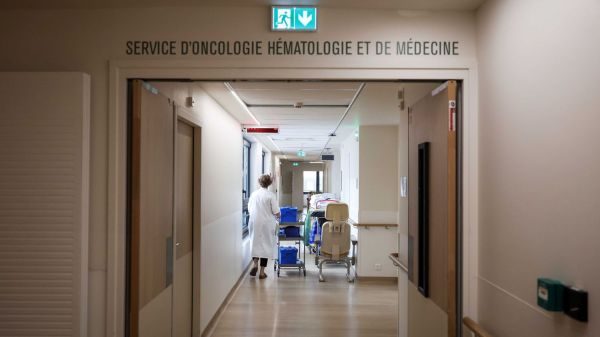 La mortalité en France a été "historiquement basse" en 2023, avec 637 082 décès, selon Santé publique France