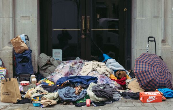 L'Évangile de Matthieu résonne encore dans nos rues