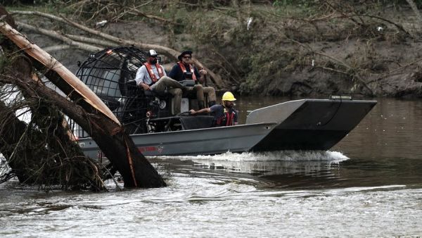 Inondations au Texas : plus de 100 morts et de "fortes pluies toujours menaçantes"