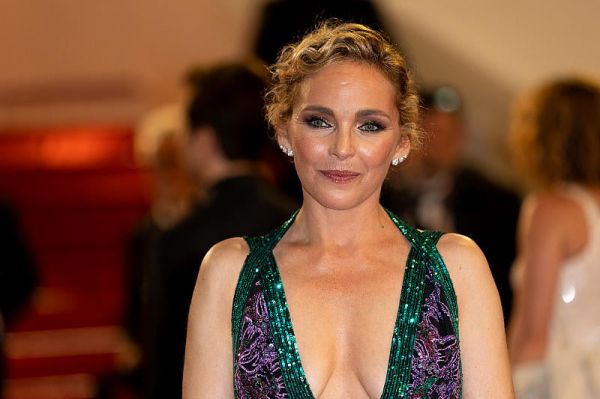 Claire Keim méconnaissable : à quoi ressemblait l'actrice et chanteuse à 20 ans ?