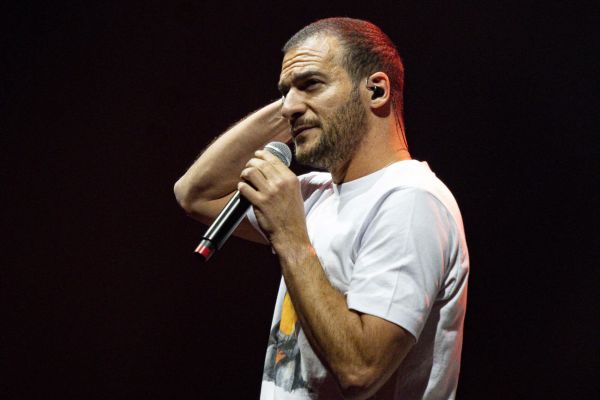 Amir : à quelques jours d'un concert gratuit dans le sud de la France, des élus s'opposent fermement à la venue de l'ex-candidat de "The Voice"