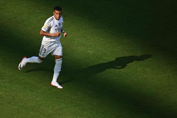 Affaire Mbappé contre le PSG : un retrait de plainte et des discussions en coulisses