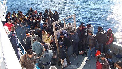 Barbouzeries anti-migrants