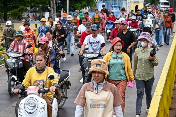 Droits de douane: au Cambodge, les supplications des ouvrières du textile face aux menaces américaines