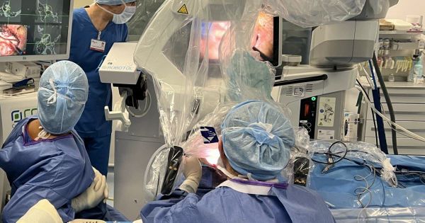 Loire. Surdité profonde : une opération en guise de première mondiale au CHU de Saint-Étienne