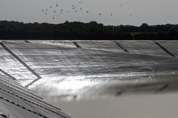 Mégabassines du Poitou: un naufrage financier sous haute tension
