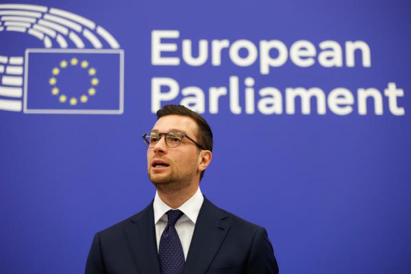 Le parquet européen ouvre une enquête sur le RN pour détournement d'argent public au Parlement