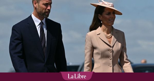 Emmanuel Macron accueilli au Royaume-Uni par le prince William et la princesse Kate pour une visite d'Etat