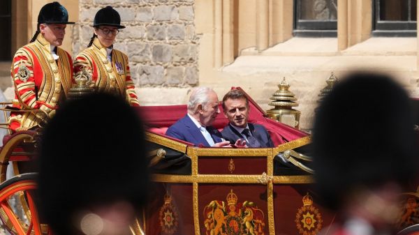 Emmanuel Macron a rencontré le roi Charles III lors du premier jour de sa visite d'Etat au Royaume-Uni
