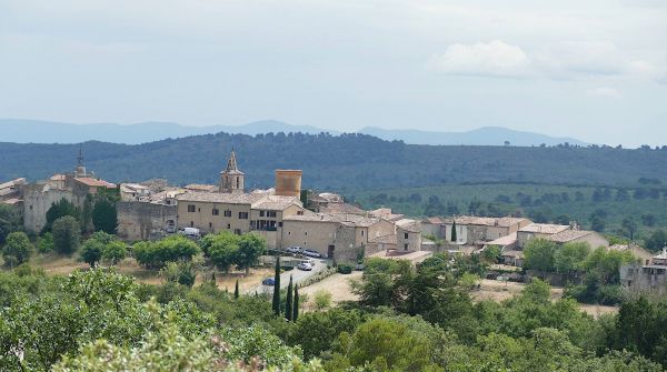 "Alignez-vous sur l'arrêté préfectoral": les élus de l'opposition vent debout contre les soirées festives d'un camping à Régusse
