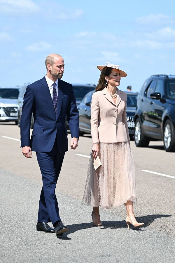 Brigitte et Emmanuel Macron au Royaume-Uni : ce détail mode très french de Kate Middleton pour les accueillir