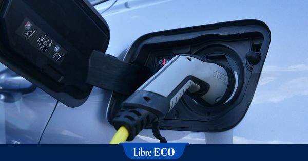 Une voiture électrique parcourt 1.205 kilomètres en une seule fois, un record