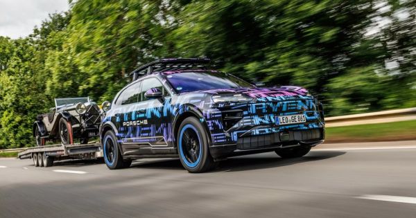 Le nouveau Porsche Cayenne électrique fera-t-il le poids face aux ambitieuses Mercedes-AMG ?