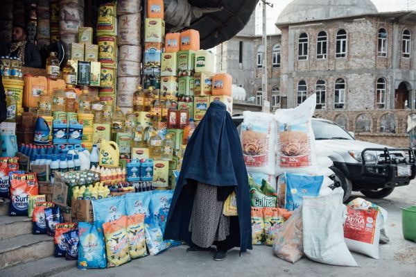Cour pénale internationale : mandats d'arrêt contre deux dirigeants talibans
