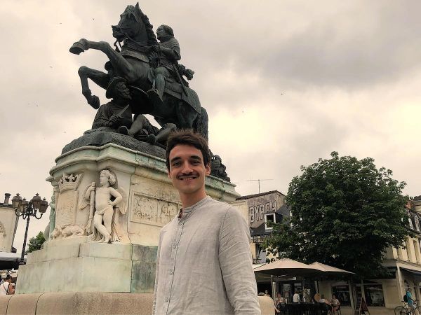 « On a une alternative à proposer » : Arsène Dehec, 20 ans, est le nouveau responsable du PS cognaçais