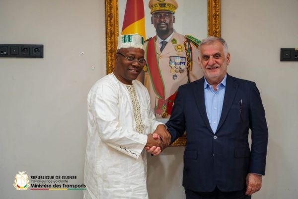 Ousmane Gaoual Diallo déroule le tapis aux ambitions turques : quand Albayrak flirte avec l'avenir logistique de la Guinée