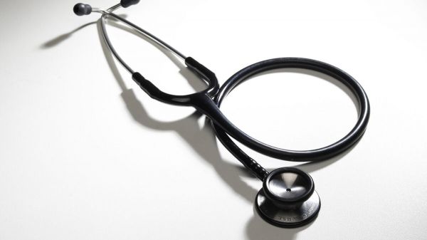 « Depuis quand une angine nécessite de mater les seins ? » : le médecin de Romilly soupçonné d'agressions sexuelles avait reçu une aide à l'installation