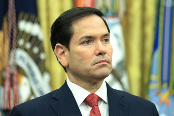 Nouvelle imposture aux États-Unis : un inconnu se fait passer pour Marco Rubio avec l'aide de l'IA