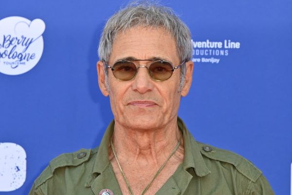Gérard Lanvin pousse un coup de gueule contre les Français : "Les sans-couilles parlent derrière leurs écrans”