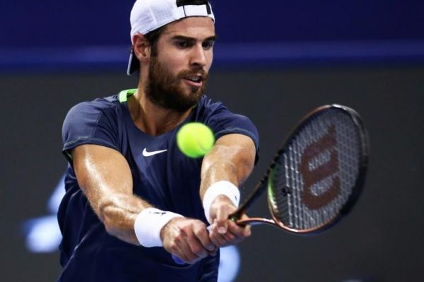 « C'est effrayant d'être dominé à ce point par la technologie », Khachanov regrette l'arbitrage automatique