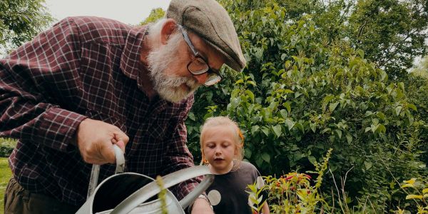 Accueil extrafamilial: Les grands-parents restent indispensables pour garder les enfants