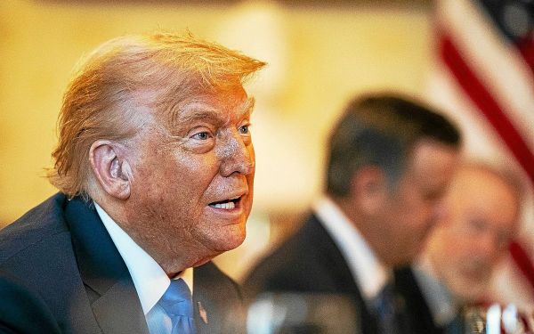 Vladimir Poutine dit « beaucoup de conneries » sur l'Ukraine, accuse Donald Trump