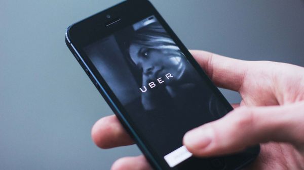 Gains surestimés : 20 millions de dollars d’amende pour Uber qui a menti aux chauffeurs